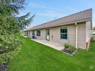 Building Photo - 455 Scioto Villa Ln