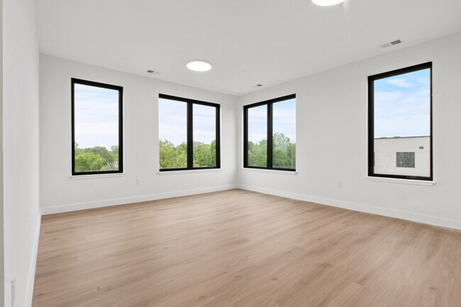 Foto del edificio - 407 Highland Ave