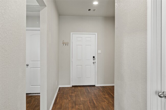 Building Photo - 5115 Jasper Gdn Cir