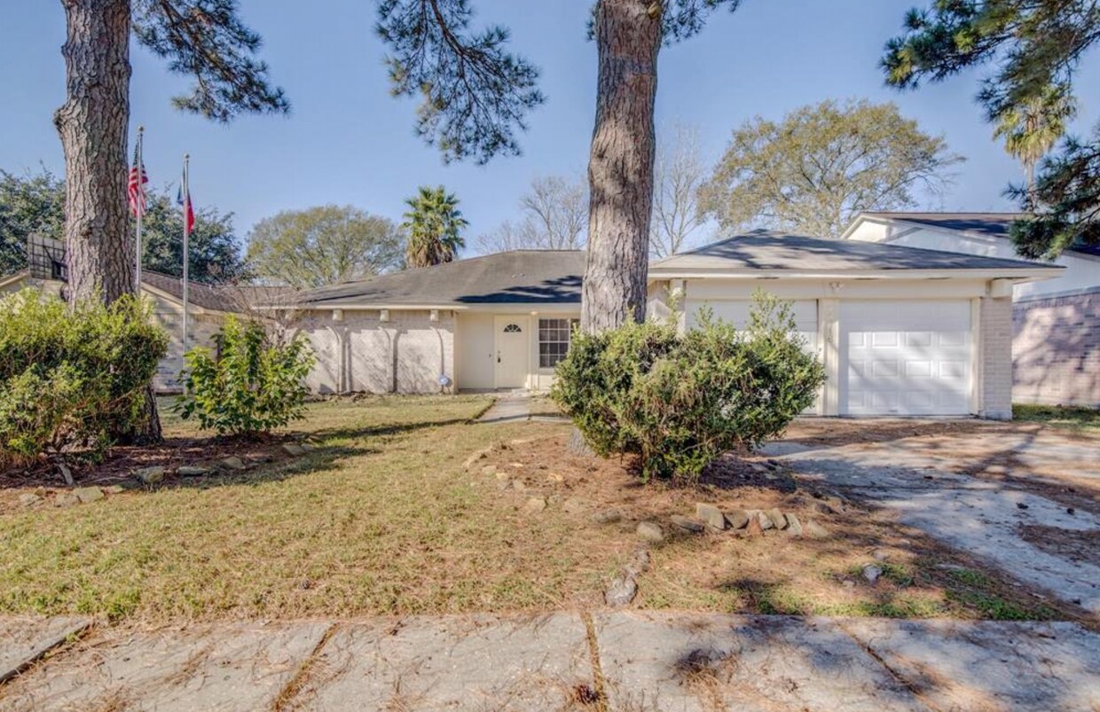 Primary Photo - 21719 Nickerton Ln