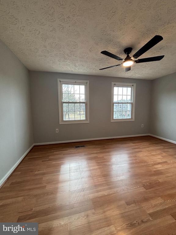 Foto del edificio - 3631 Laurel View Ct