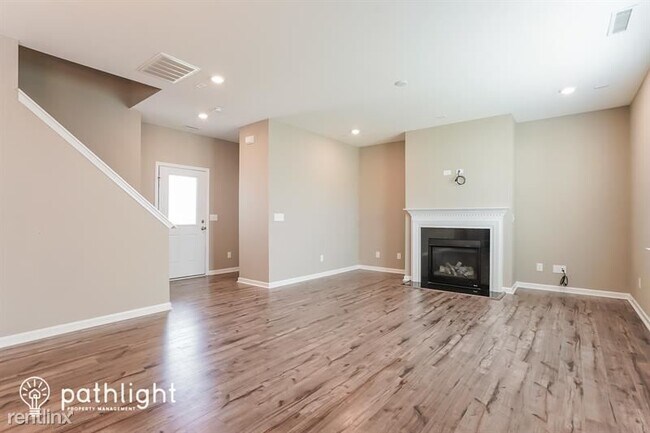 Building Photo - 3 br, 2 bath House - 958 Avondale Drive