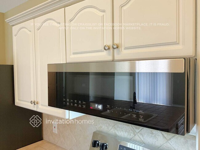 Foto del edificio - 2314 Umbrella Tree Dr