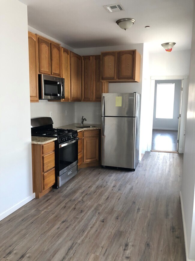 Foto del edificio - 13 4th St