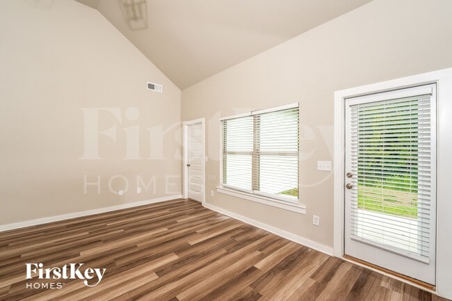 Foto del edificio - 1580 Brookhaven Dr