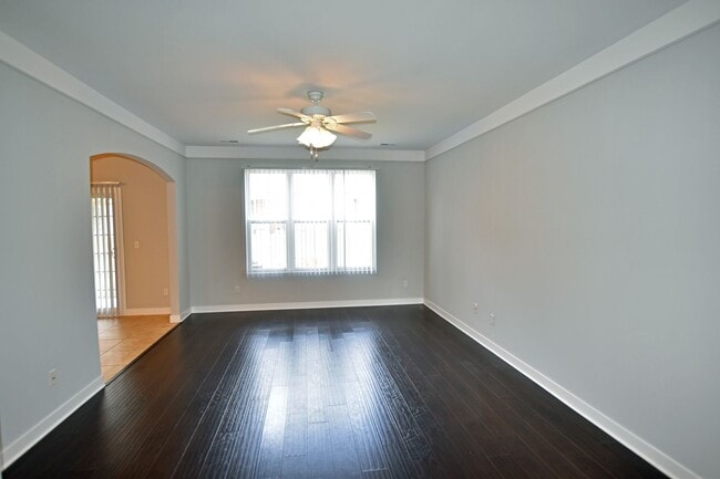 Foto del edificio - Shelby Twp - 3 Bedrooms, 2.5 Baths Townhouse, 2-Car Garage near Stony Creek Park
