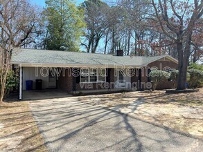 Building Photo - 718 Dandridge Dr