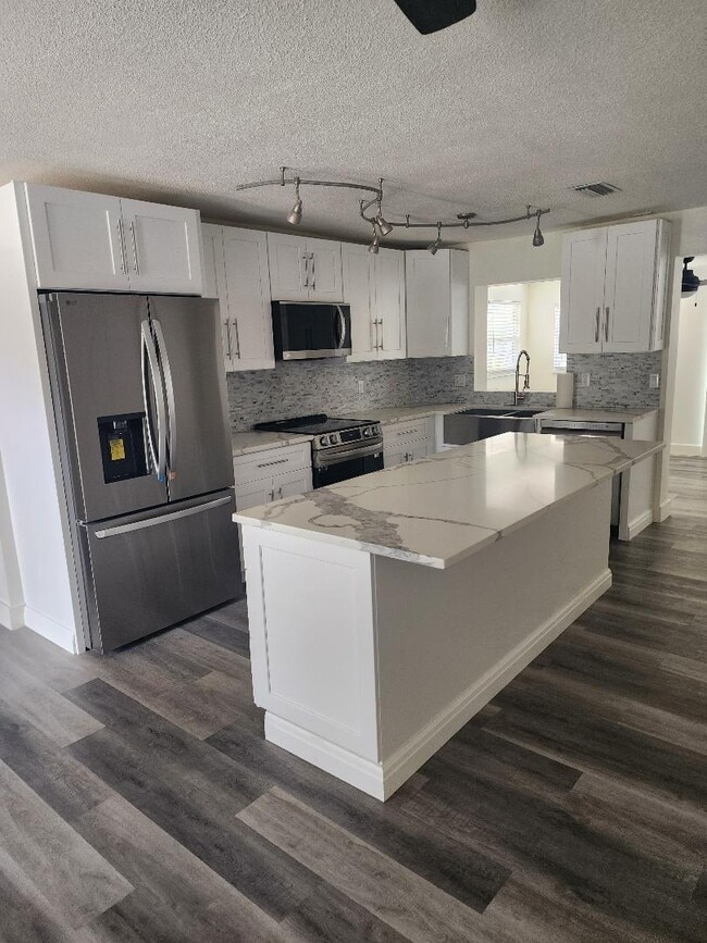 Photo - 1703 Marina Terrace House