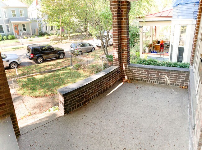 Front Porch - 1224 Highland St