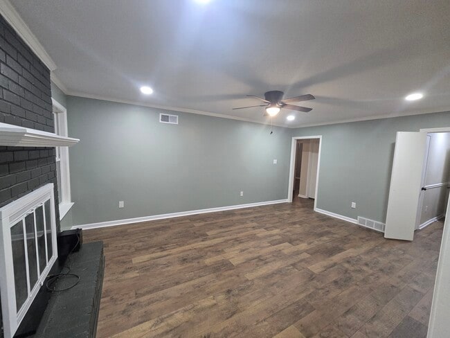 Building Photo - 3166 Lichen Dr