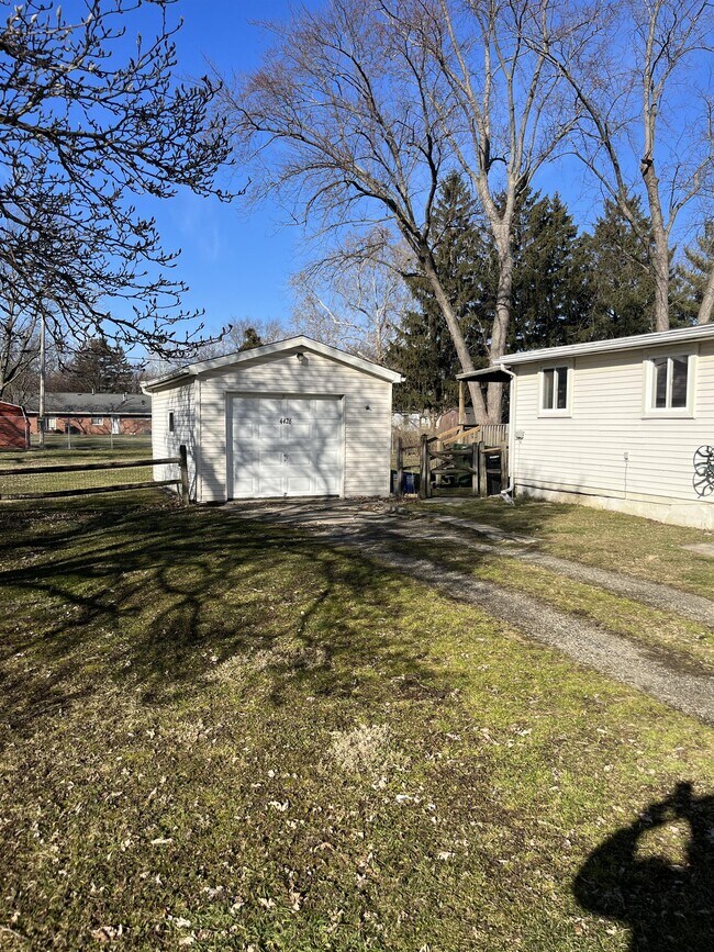 Building Photo - 4426 Beck Dr
