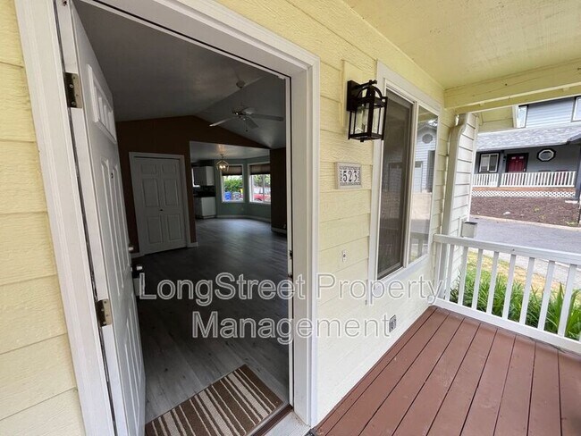 Foto del edificio - 523 SE 59th Ct