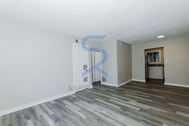 Foto del edificio - Limited-Time Move-In Promotion! Move in on or before April 30 and receive your choice of incentiv...