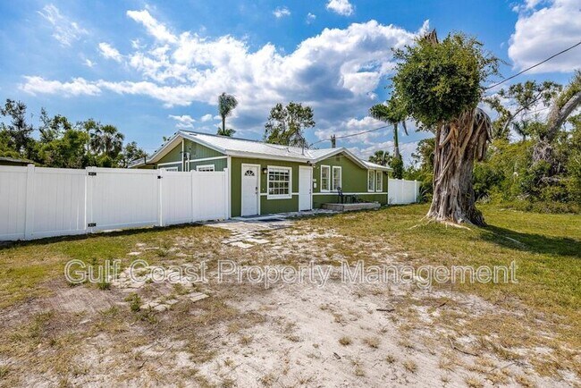 Foto del edificio - 6417 Scott St