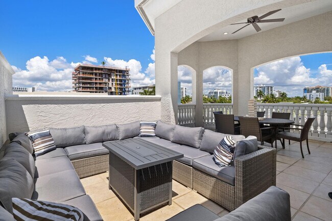 Foto del edificio - 514 N Birch Rd