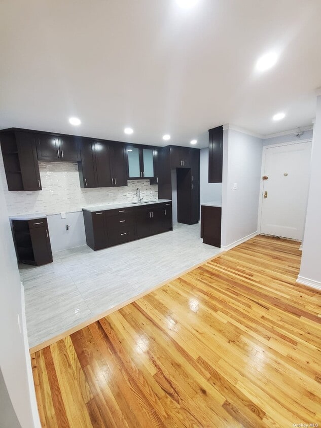 6725 Dartmouth St Unit 2C, Queens, NY 11375 Condo for Rent in Queens