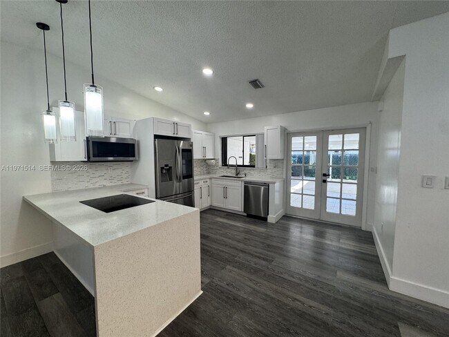 Foto del edificio - 17528 NW 66th Pl