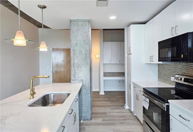 Foto del edificio - 361 17th St NW