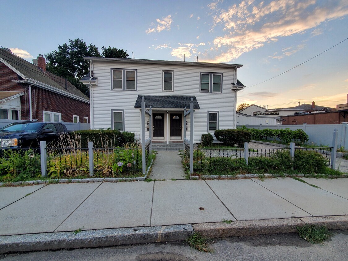 Casa - 27 Bridges St