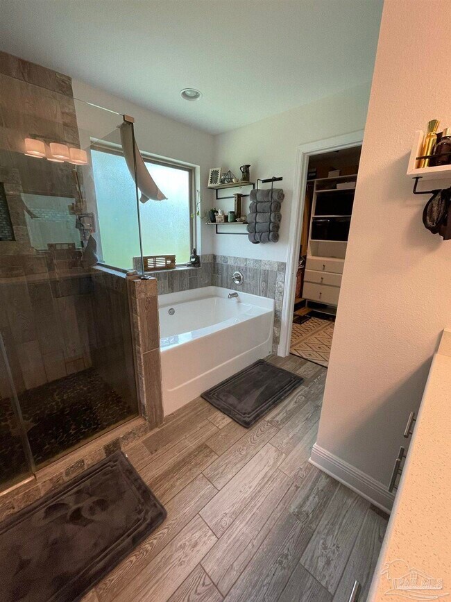 Foto del edificio - 5402 Longhorn Trail