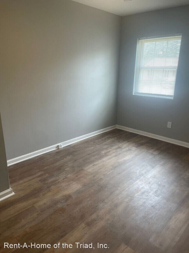 Foto del edificio - 1 br, 1 bath House - 1011 B Tuscaloosa Street