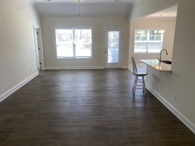 Building Photo - 3273 Spiral Ln