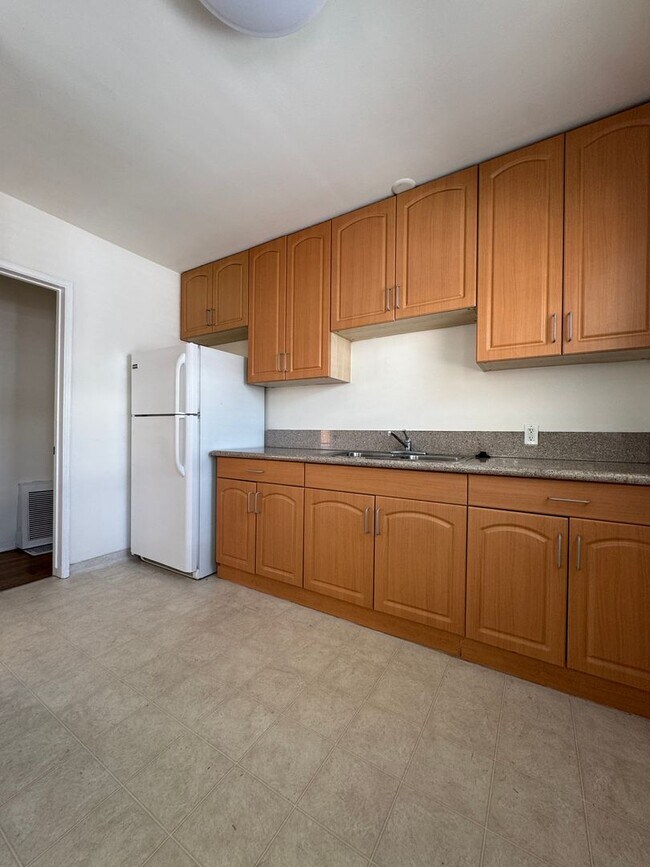 Foto del edificio - 9045 Cattaraugus Ave