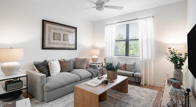 Foto del edificio - 7733 Burleson Rd