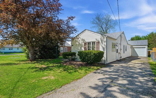 Foto del edificio - Affordable 3 Bedroom Home Near Downtown Galesburg!