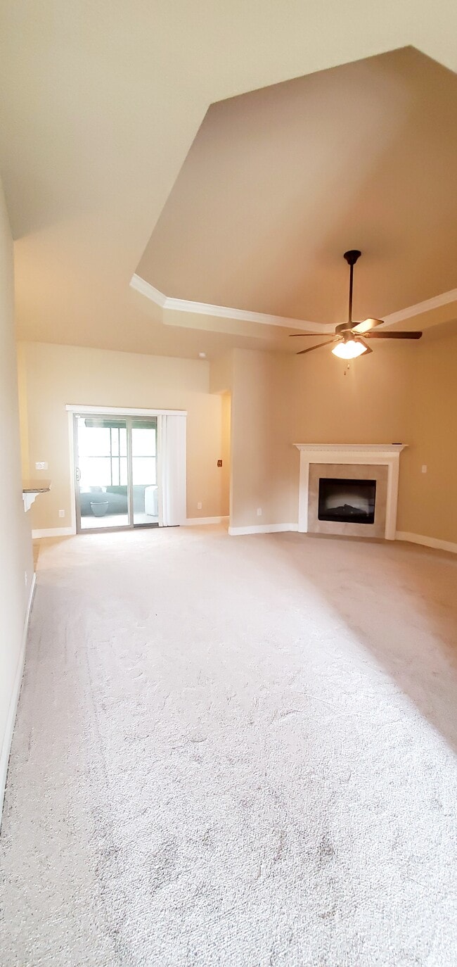 Building Photo - 6159 Winchester Cir