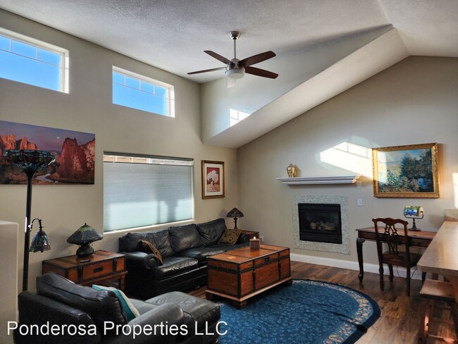 Foto del edificio - 3 br, 2 bath House - 188 E Black Butte