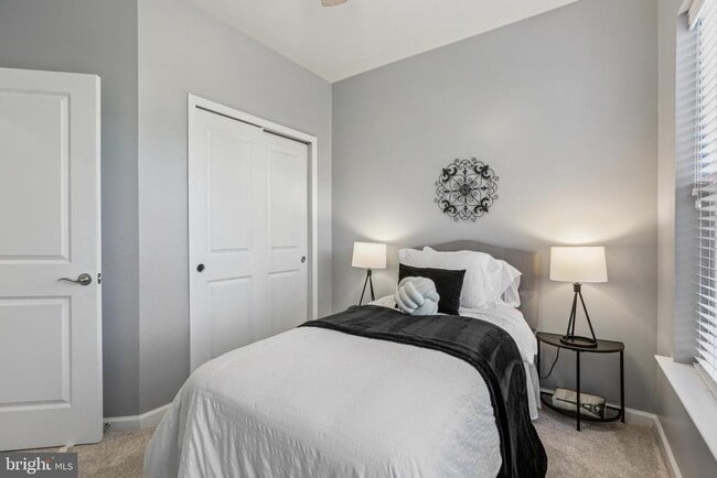 Foto del edificio - 238 Narrowleaf Way