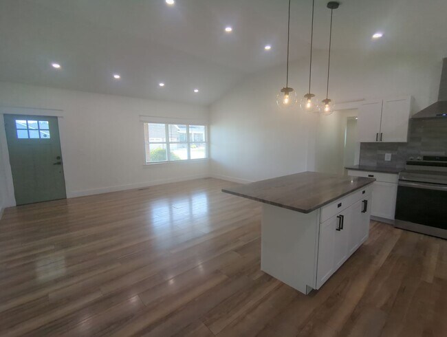 Foto del edificio - NICE SPACIOUS House in Holly Hills