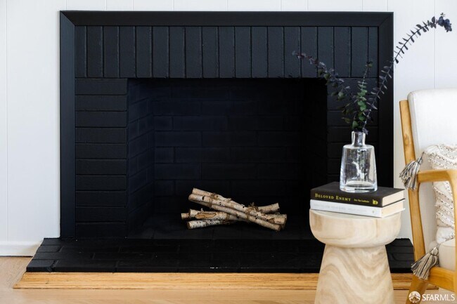 Foto del edificio - 134 Stanford Heights Ave