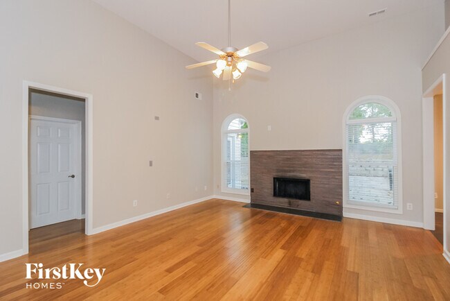 Foto del edificio - 162 Creekside Bluff