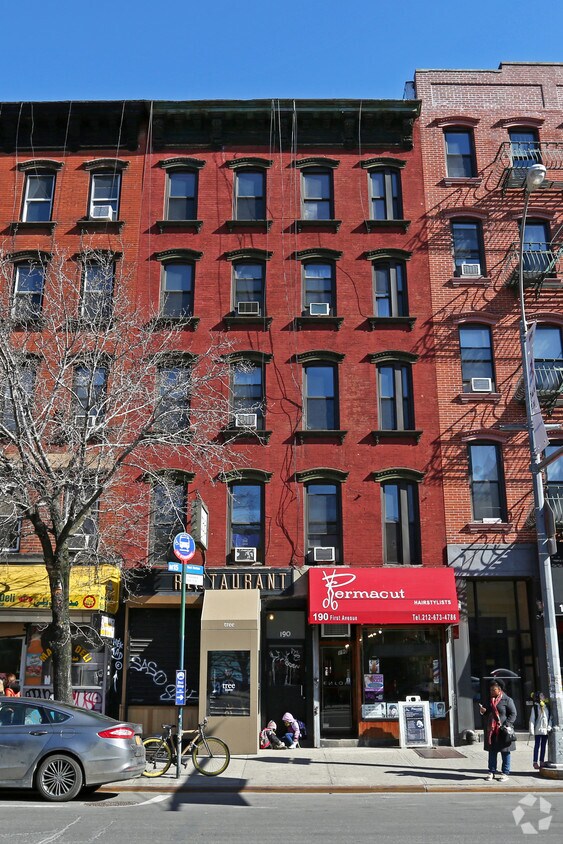 Building Photo - 190 1st Ave