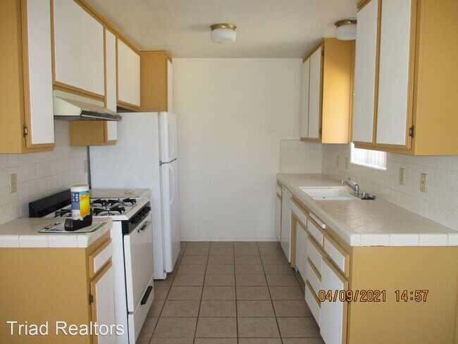 Building Photo - 2 br, 2 bath House - 6353 Desert Queen Ave