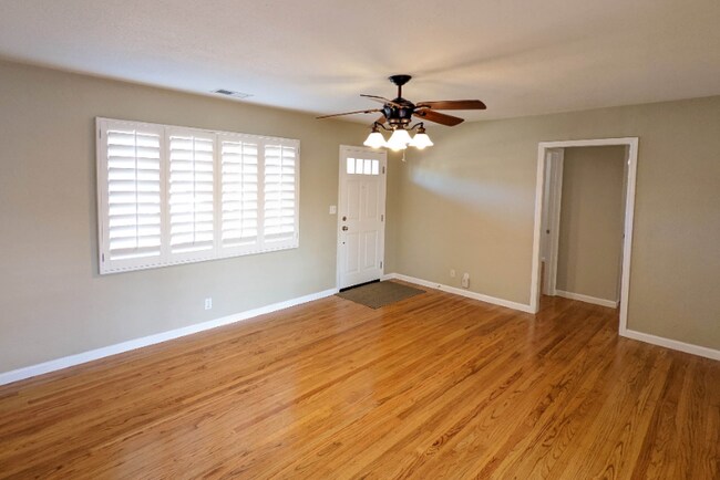Building Photo - 7674 Millbrook Ave