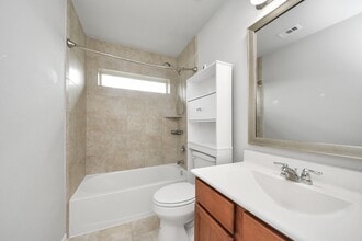 Building Photo - 2931 Palm Oaks Trail