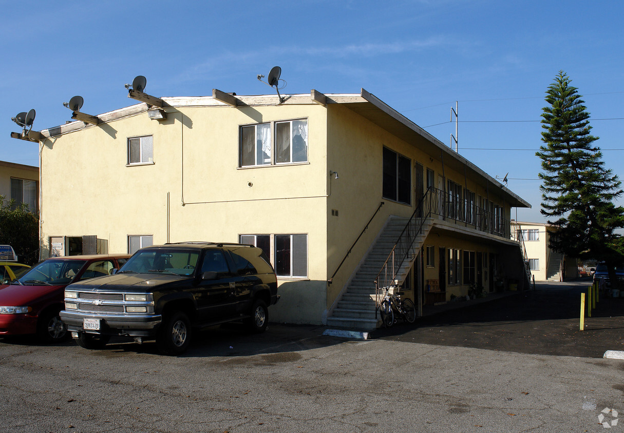 Building Photo - 10212-10214 Felton Ave