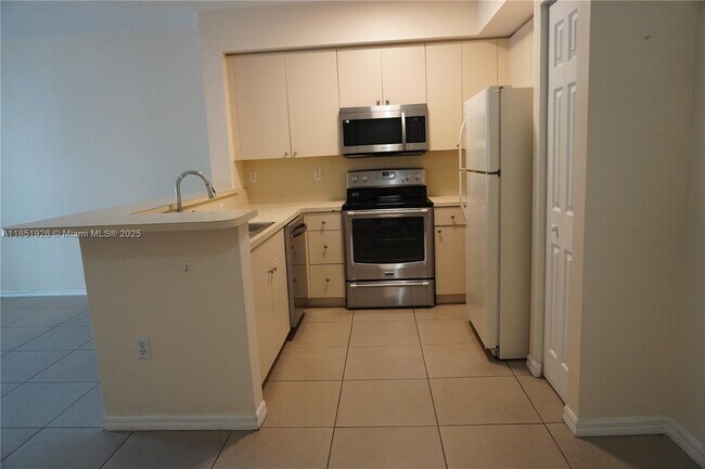 Foto del edificio - 11050 SW 196th St