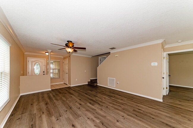 Building Photo - 3512 Chinaberry Ln