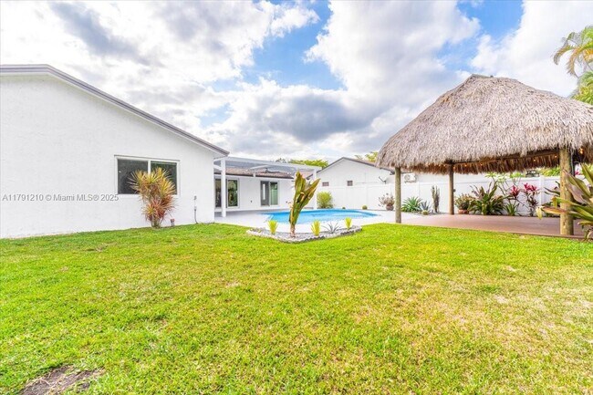 Foto del edificio - 5804 SW 116th Ave