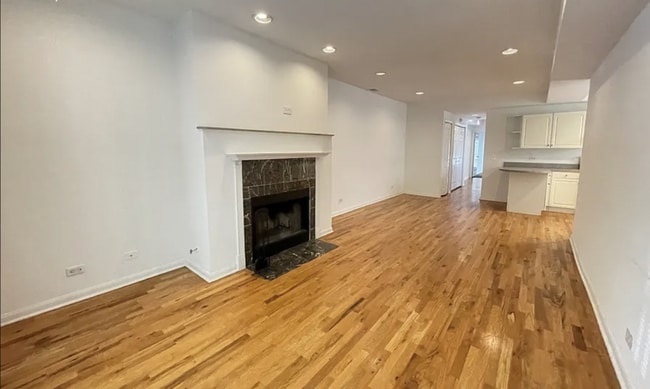 Photo - 2 bedroom in Chicago IL 60642 Apartment