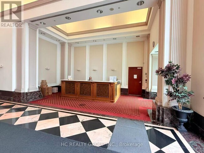 Building Photo - 11 Lee Centre Dr