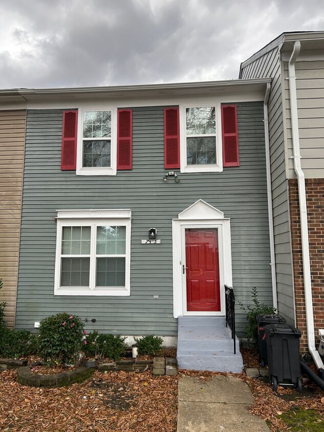 Foto principal - 4 Bedroom Townhouse in Bowie, MD