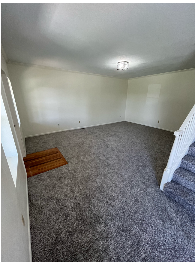 Foto del edificio - 6712 Maplewood Avenue