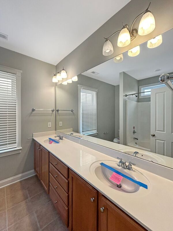 Foto del edificio - 10217 Caldwell Forest Dr