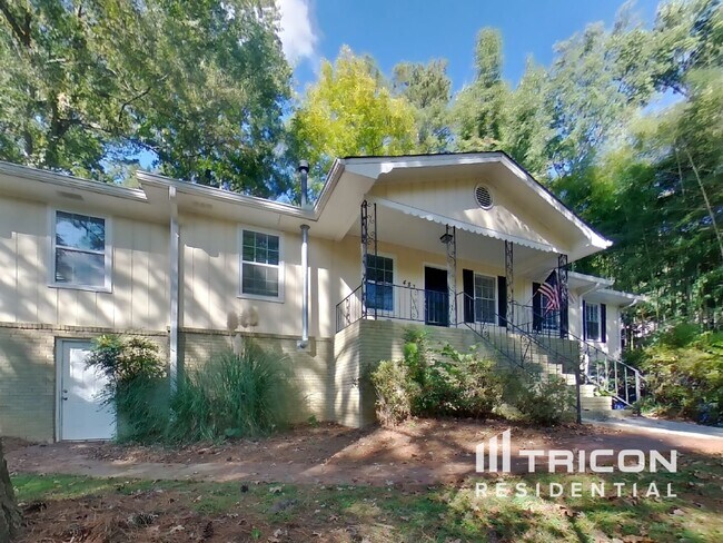 Building Photo - 483 Joel Drive Marietta GA
