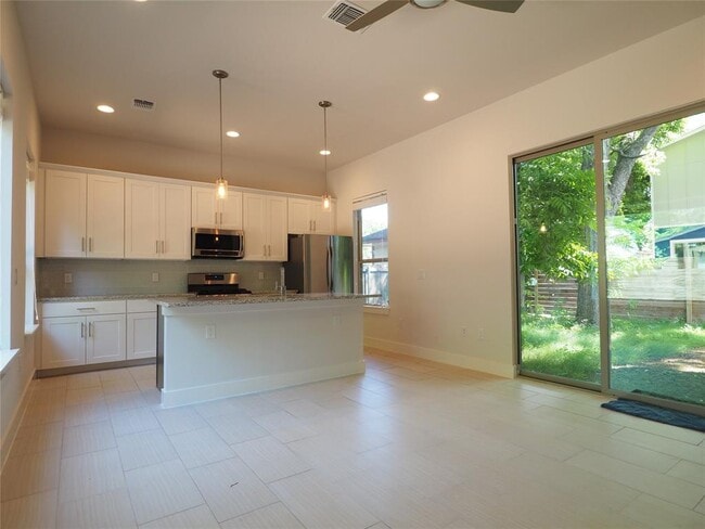 Building Photo - 1710 Garden St